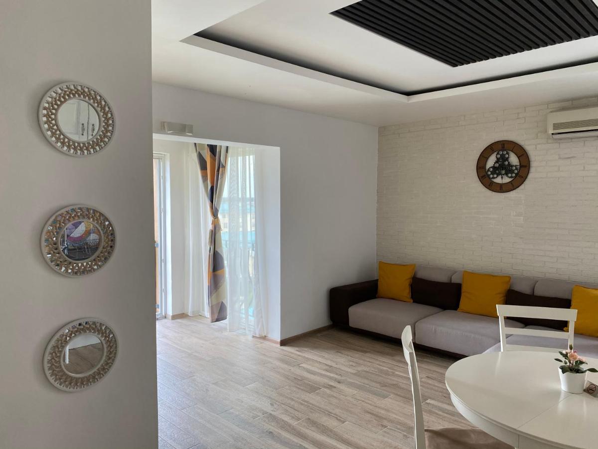 Sunny Deluxe Apartment Cosmopolis Stefanestii de Jos Exteriér fotografie